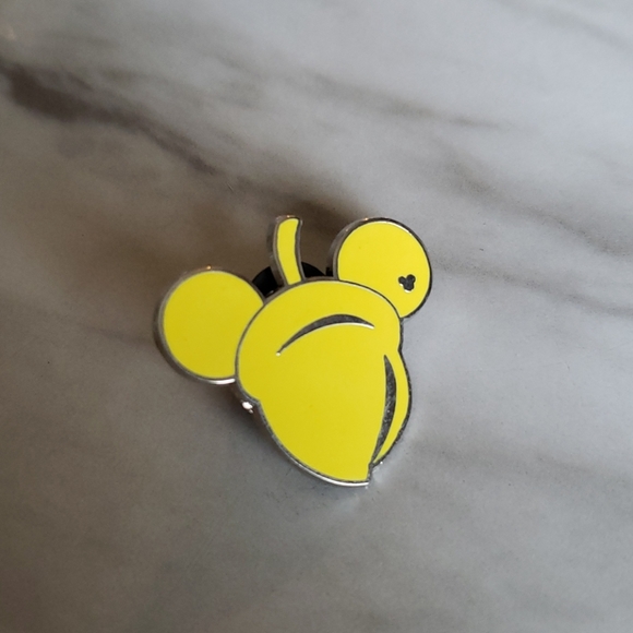 Disney Other - Mickey ear Acorn hidden Mickey pin